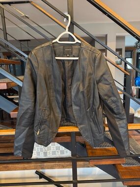 Dynamite Black Moto Leather Collarless Crop Jacket